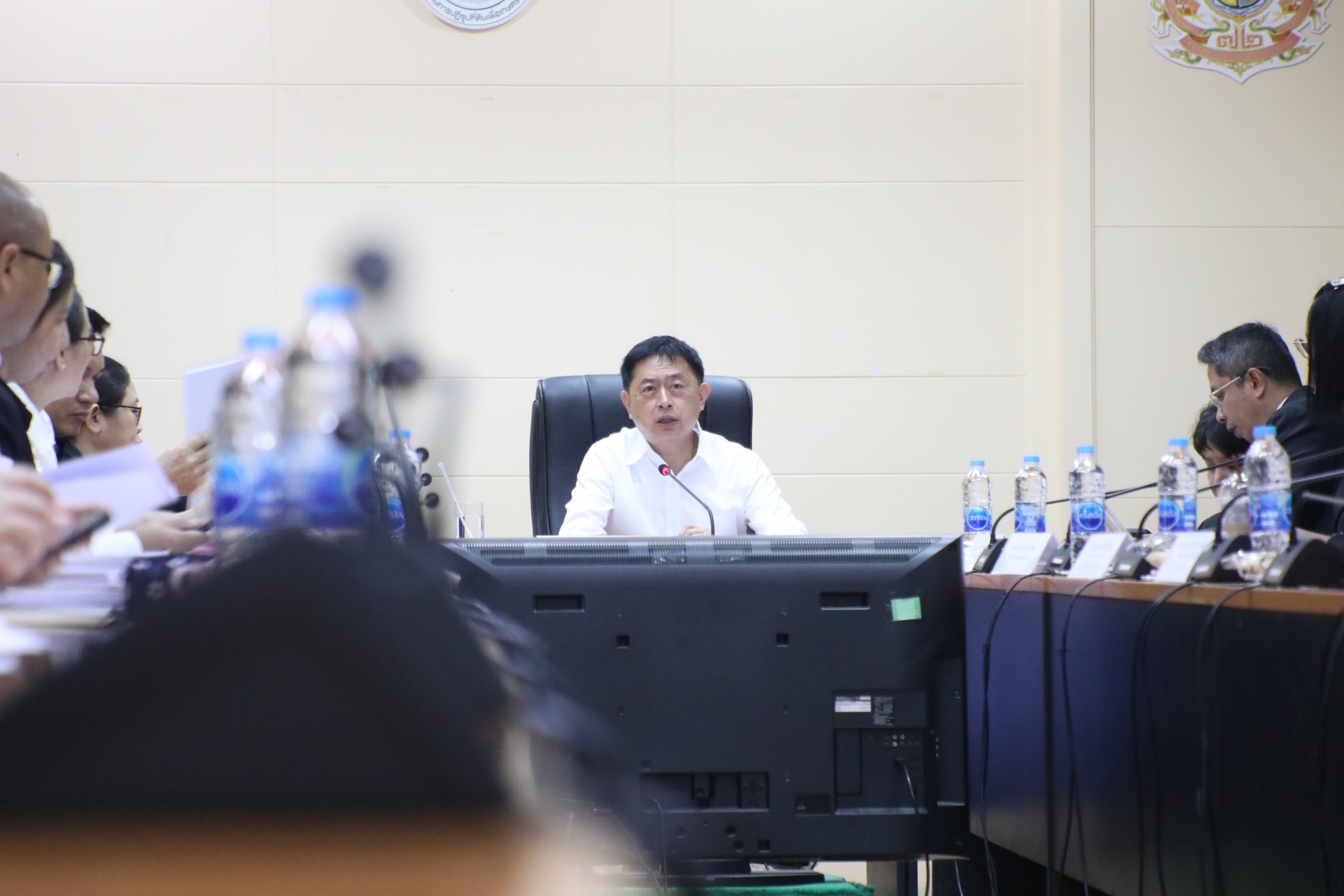 title - ส.ป.ก. ประชุมคณะทำงานศึกษาพิจารณาการแก้ไขปัญหาด้านที่ดินและหนี้สินของเกษตรกร โครงการแก้ไขปัญหาที่ดินทำกินให้แก่เกษตรกรสภาประชาชน 4 ภาค ครั้งที่ 1/2569